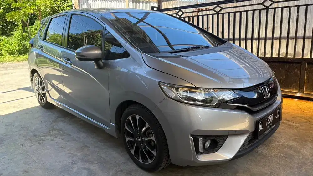 Honda Jazz RS A/T - Silver