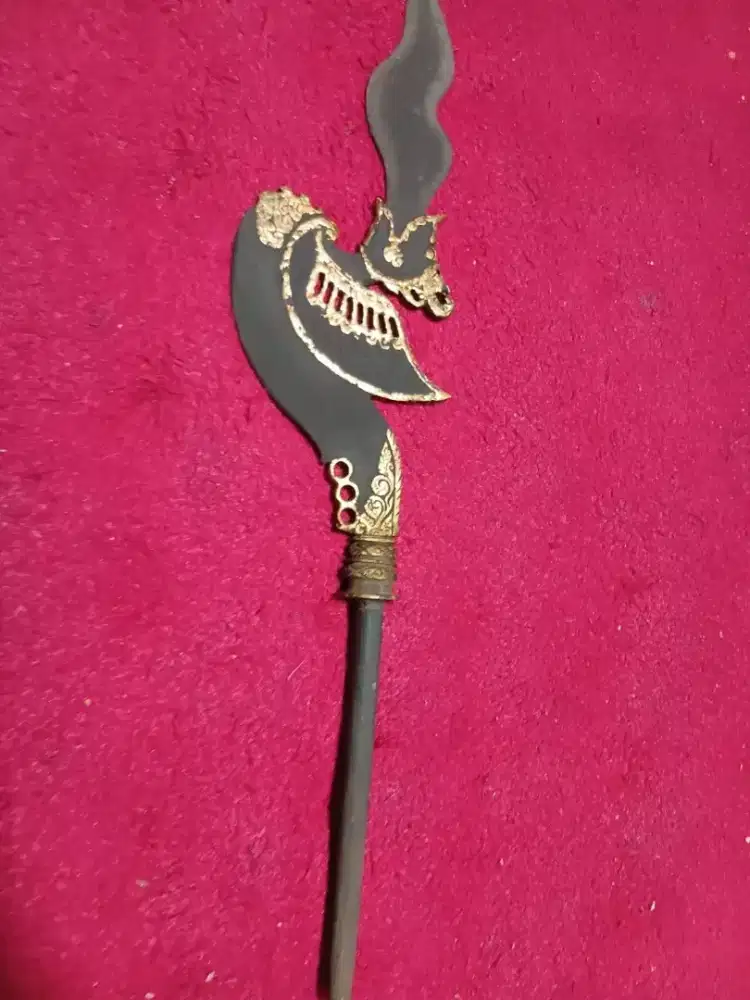 Pusaka Langka Tombak Naga Burung