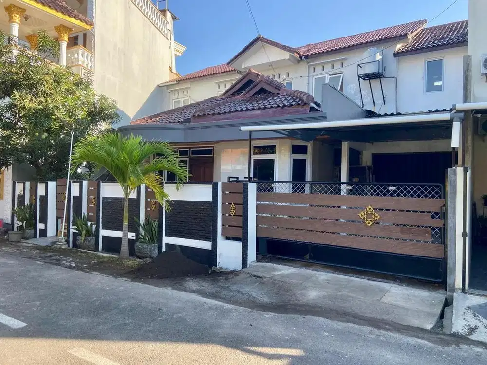 Rumah dijual lingkungan asri 2 lantai
