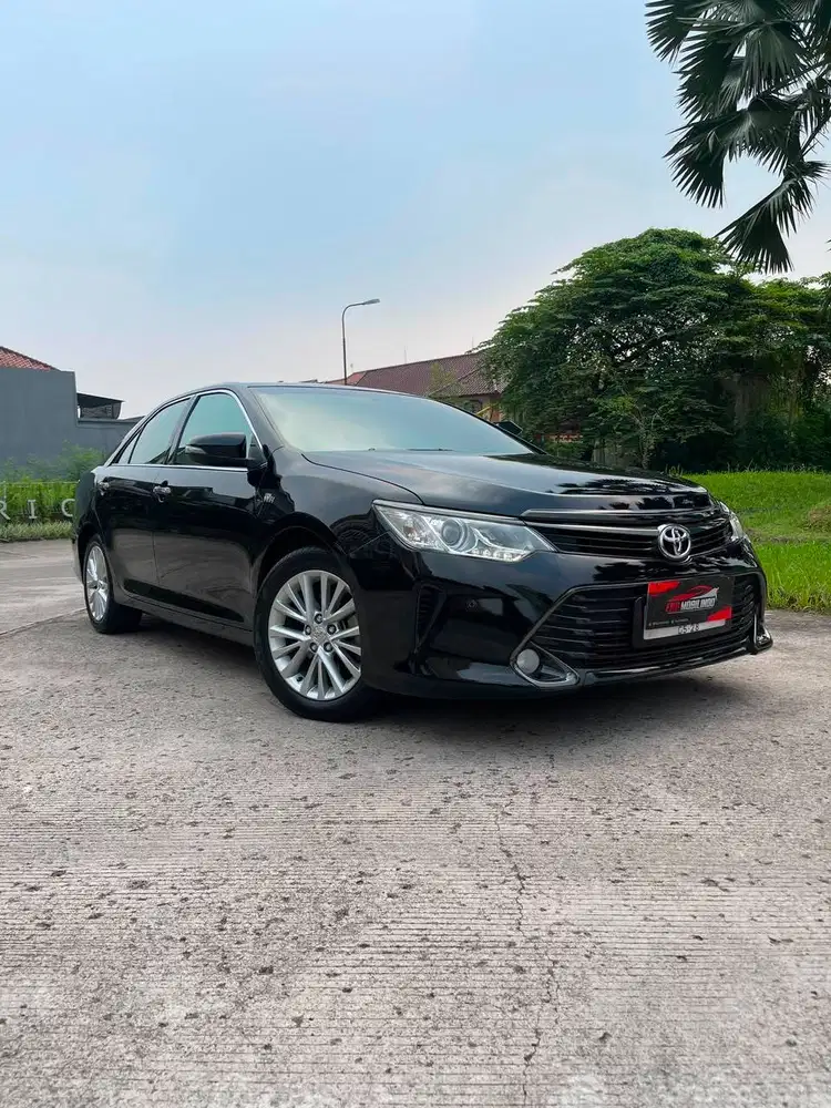 CAMRY V 2.5 AT 2018