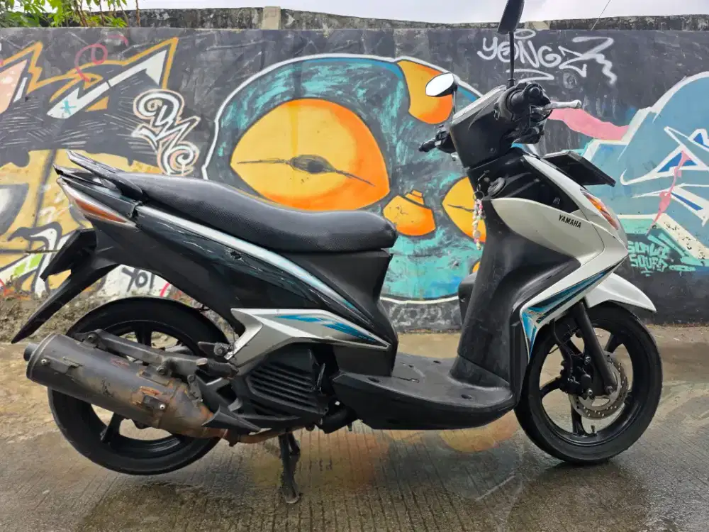 Yamaha Xeon 2010 Ss Lengkap Kelistrikan Hidup Siap TT diatasnya