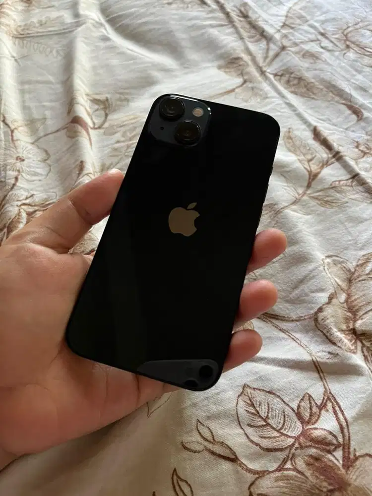 iPhone 13 garansi on