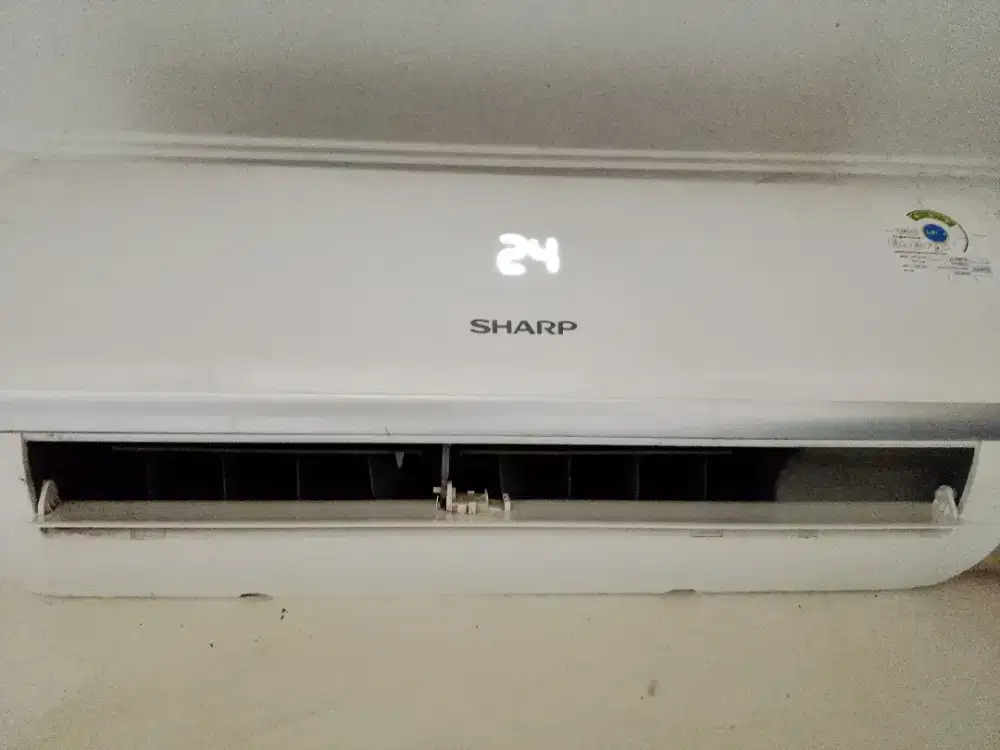 Jual ac sharp 1/2 pk low watt (nett)