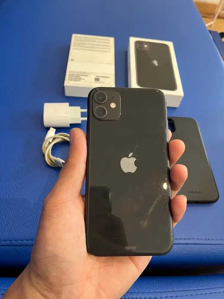 Dijual iPhone 11 128gb iBox resmi original fullset