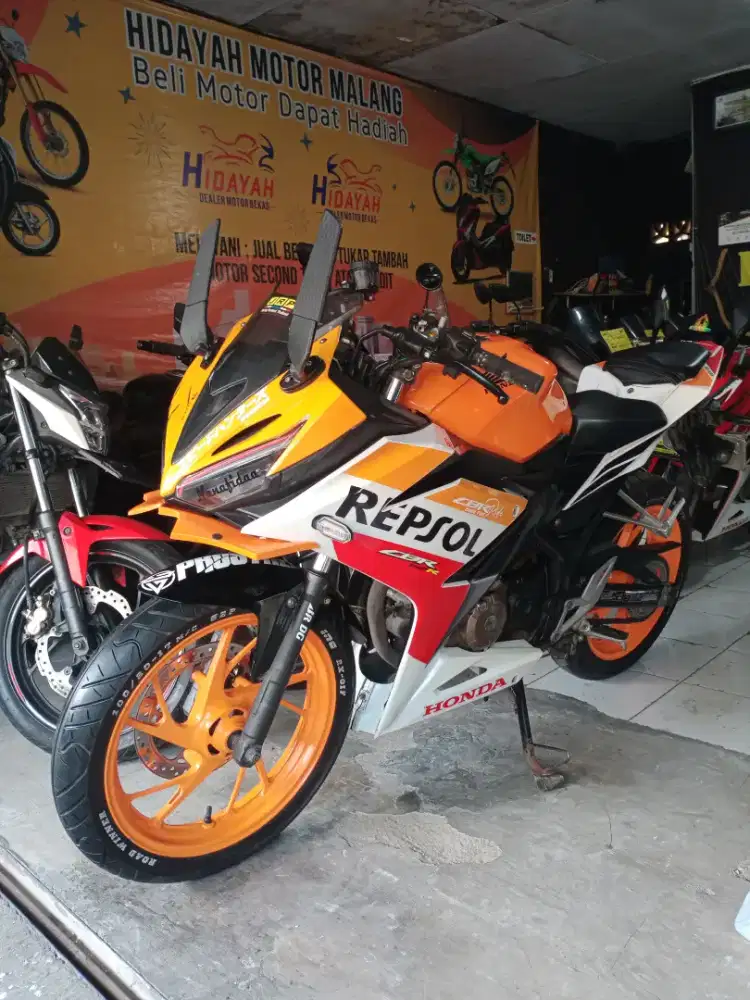 Cbr 150 r repsol
