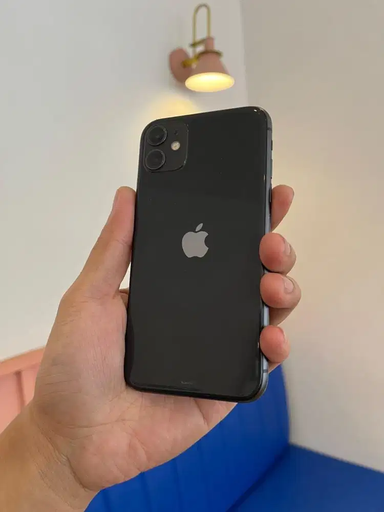 Dijual iPhone 11 128gb iBox resmi original fullset