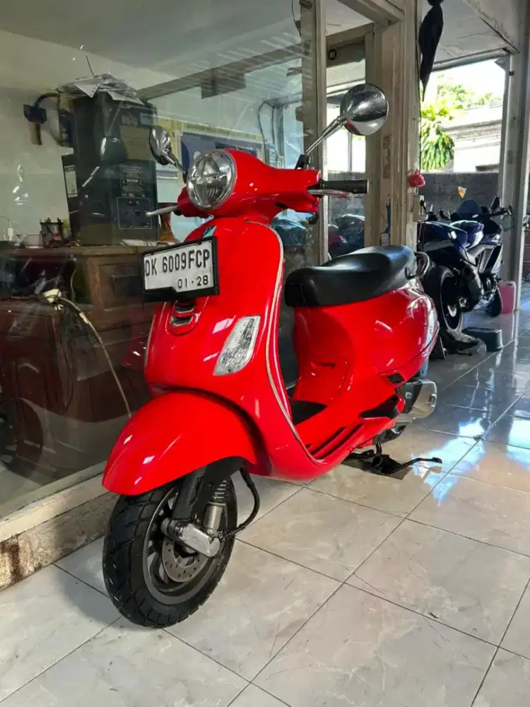 DP 3 JT/ BUNGA MENURUN 2% / PIAGGIO VESPA LX TAHUN 2022