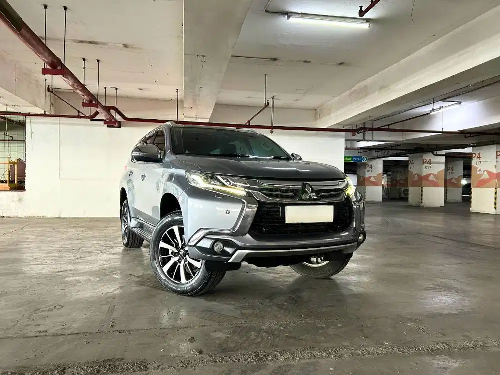 Pajero Sport Dakar Sunroof pemakaian 2020 cat full original seluruhnya