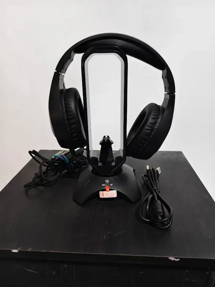 Rexus Headset Gaming Vonix F80 dan Rexus Headset Stand Bungee J3 RGB