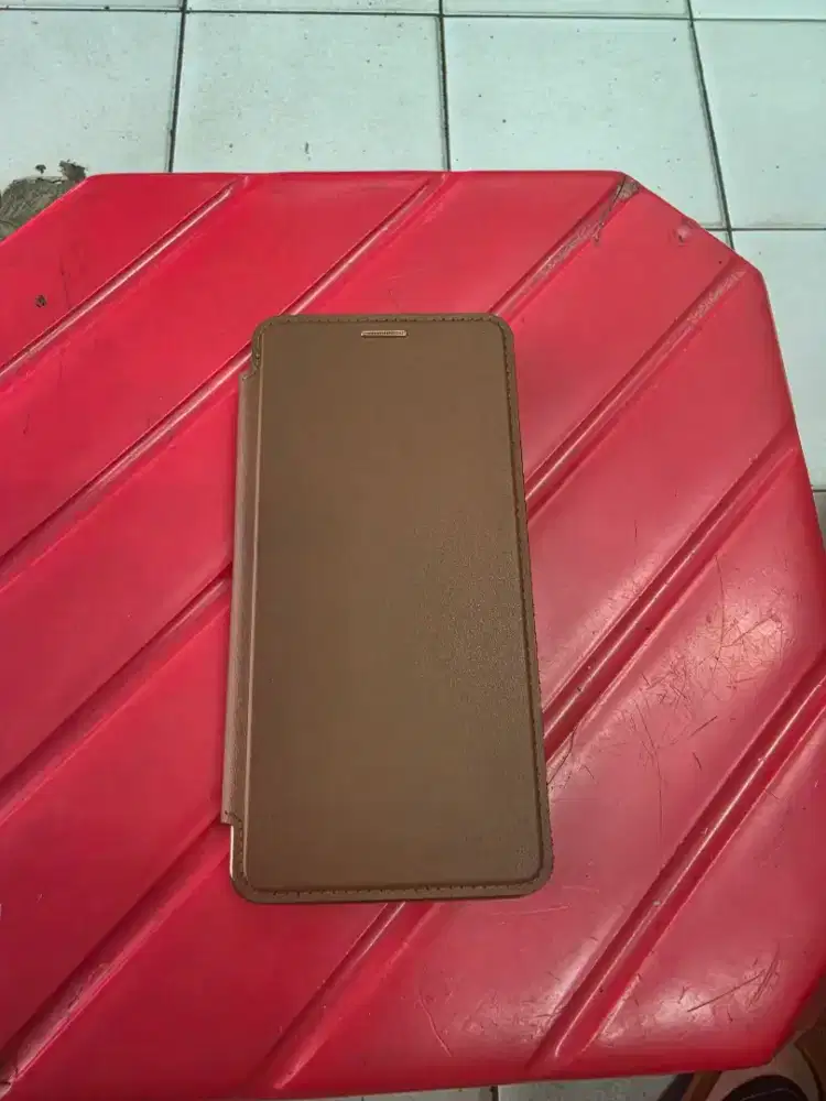 Flip Cover Samsung S26 Ultra Seken Bekas Pakai Warna Coklat