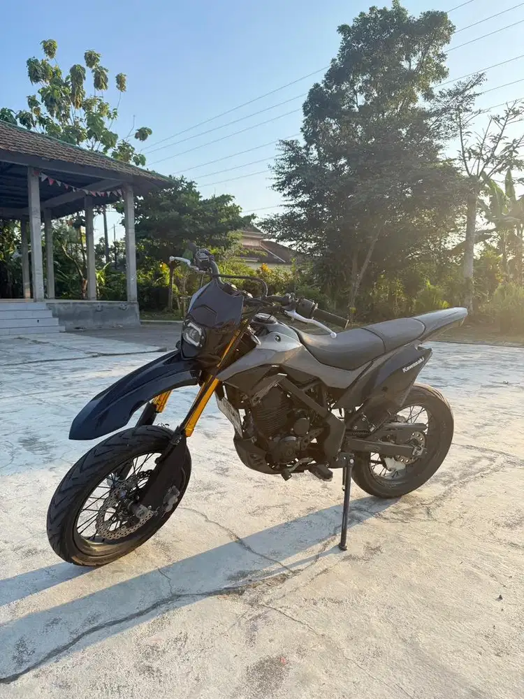 KLX D-Tracker 150 SE 2022
