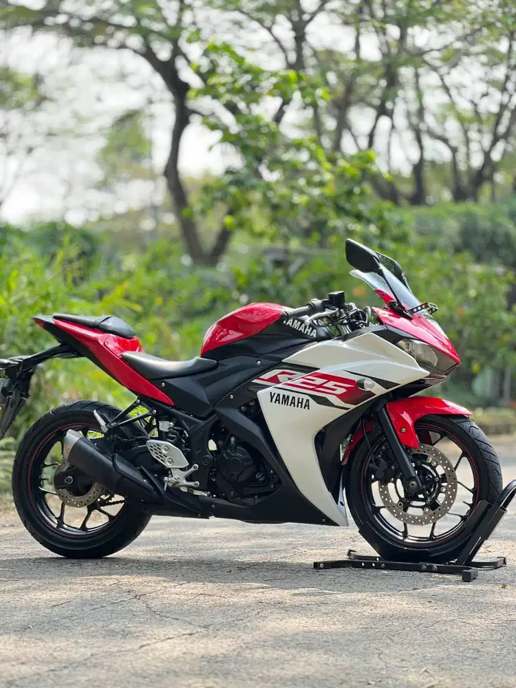 YAMAHA R25 OLD MERAH 2015 KM 11K PAJAK HIDUP SIAP GAS JAUH