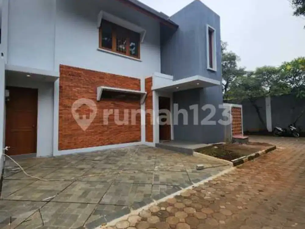 Rumah Baru Modern Super Nyaman dalam Cluster di Jagakarsa – Jakarta Selatan