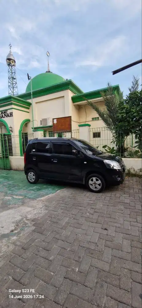Di jual Suzuki Karimu Wagon R tahun 2014
