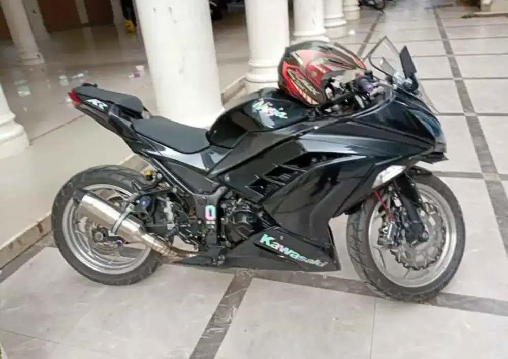 Dijual cepat Kawasaki Ninja 250 FI 2017