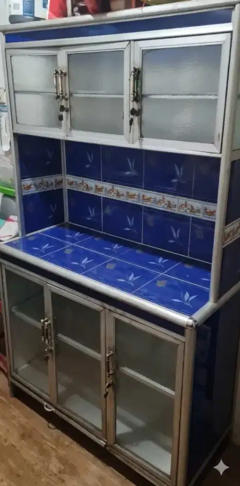 Lemari Dapur Aluminium Bekas Rak Piring Gelas Kokoh Anti Rayap