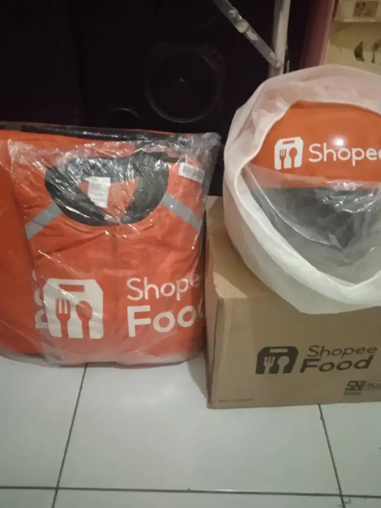 Jaket, Tas dan helm Shopee