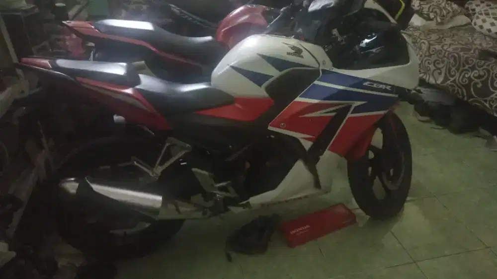 JUAL MOTOR CBR 155CC