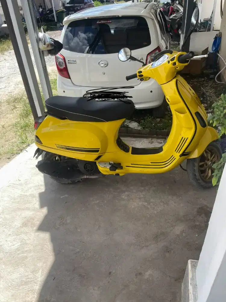 Vespa 125 Tahun 2021