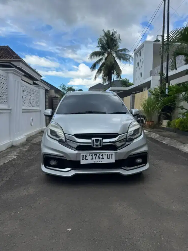 Mobilio RS AT 2015