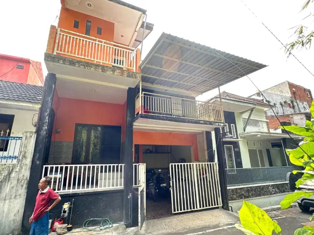 Rumah Dalam Perumahan Tenang Area Sulfat Malang, Dekat Pusat Kota
