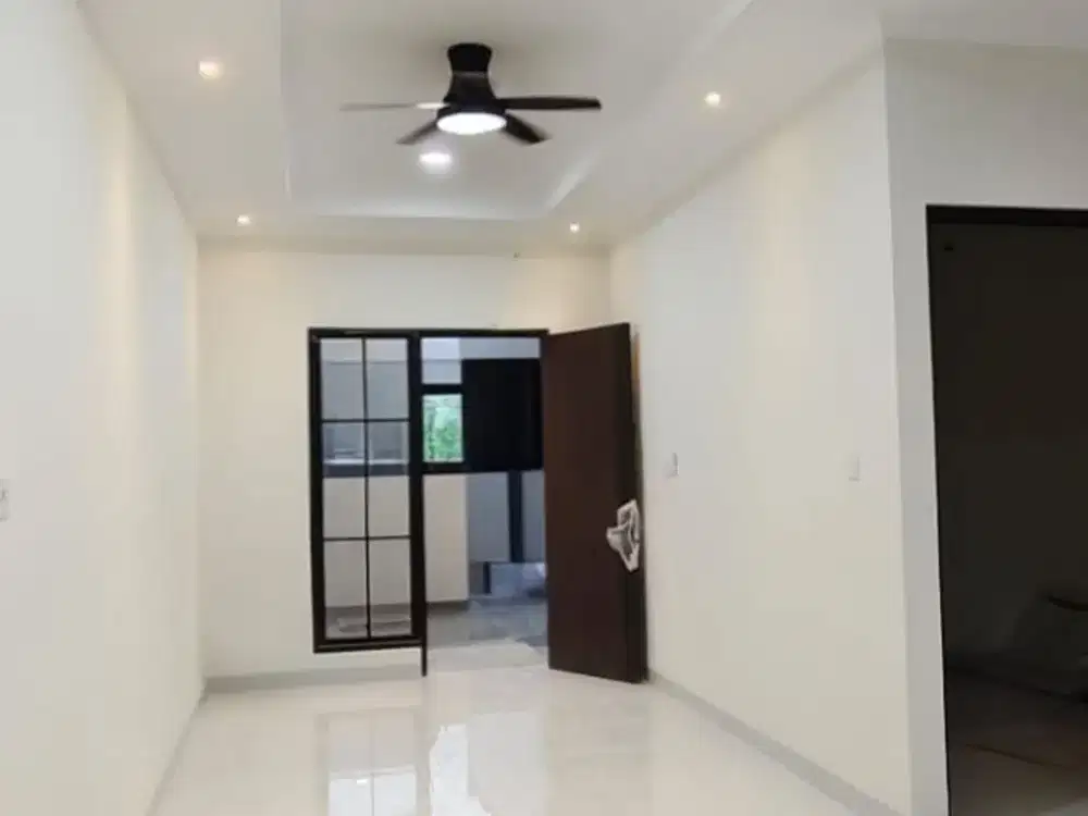 Rumah Strategis di Harapan Indah 2 Bekasi