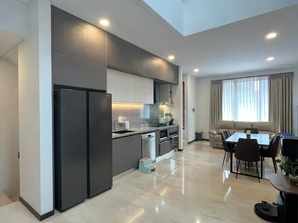 Turun harga  Best price Jual cepat Rumah di Zora BSD Kazumi
