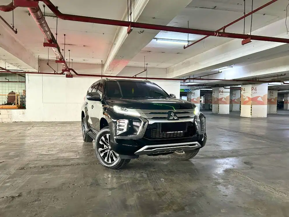 Mitsubishi pajero sport dakar 2022 sunroof odo 14 ribu km