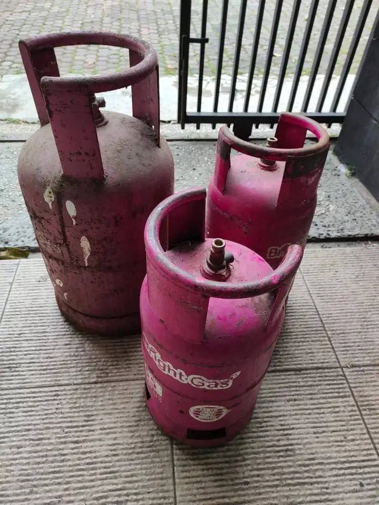 tabung gas 5,5 kg dan 12 kg