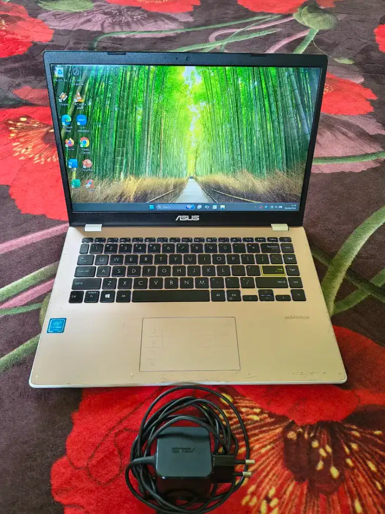 Laptop Asus E410MA, SSD 512gb