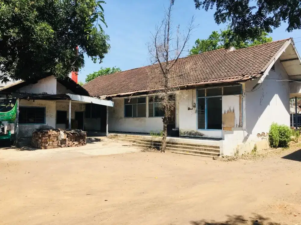 Dijual Tanah dan Bangunan Seluas 4.974 m2 di Pasuruan - Jawa Timur