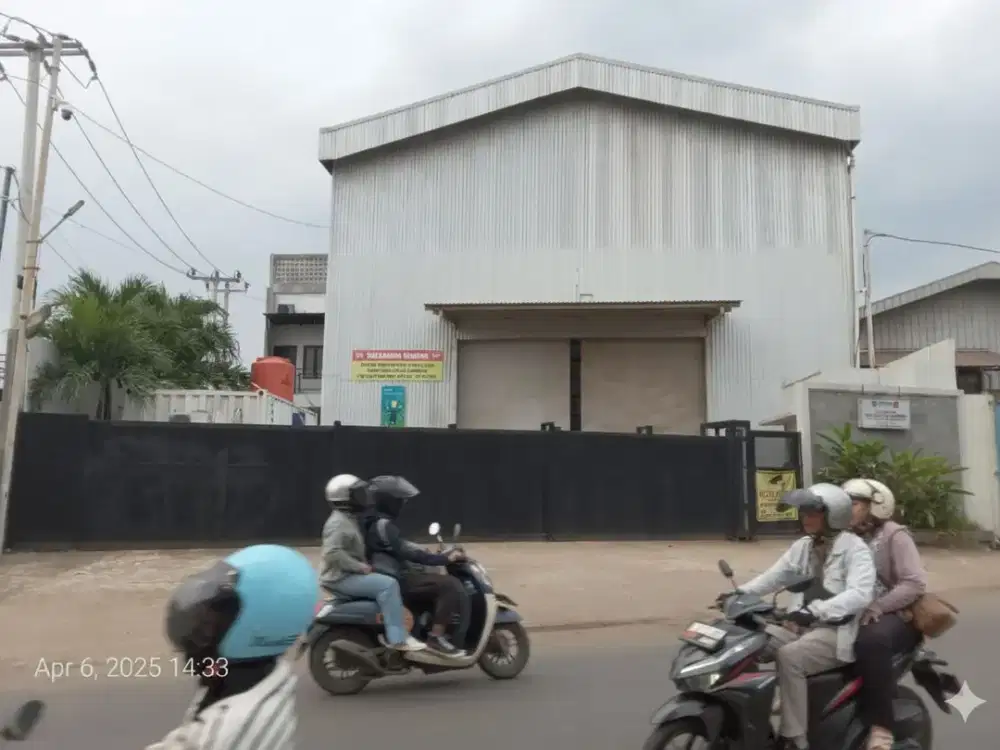 Dijual Workshop + Kantor 3 Lantai | Tersedia Crane 10 Ton | Jl. Raya Setu Bantar Gebang, Cijengkol