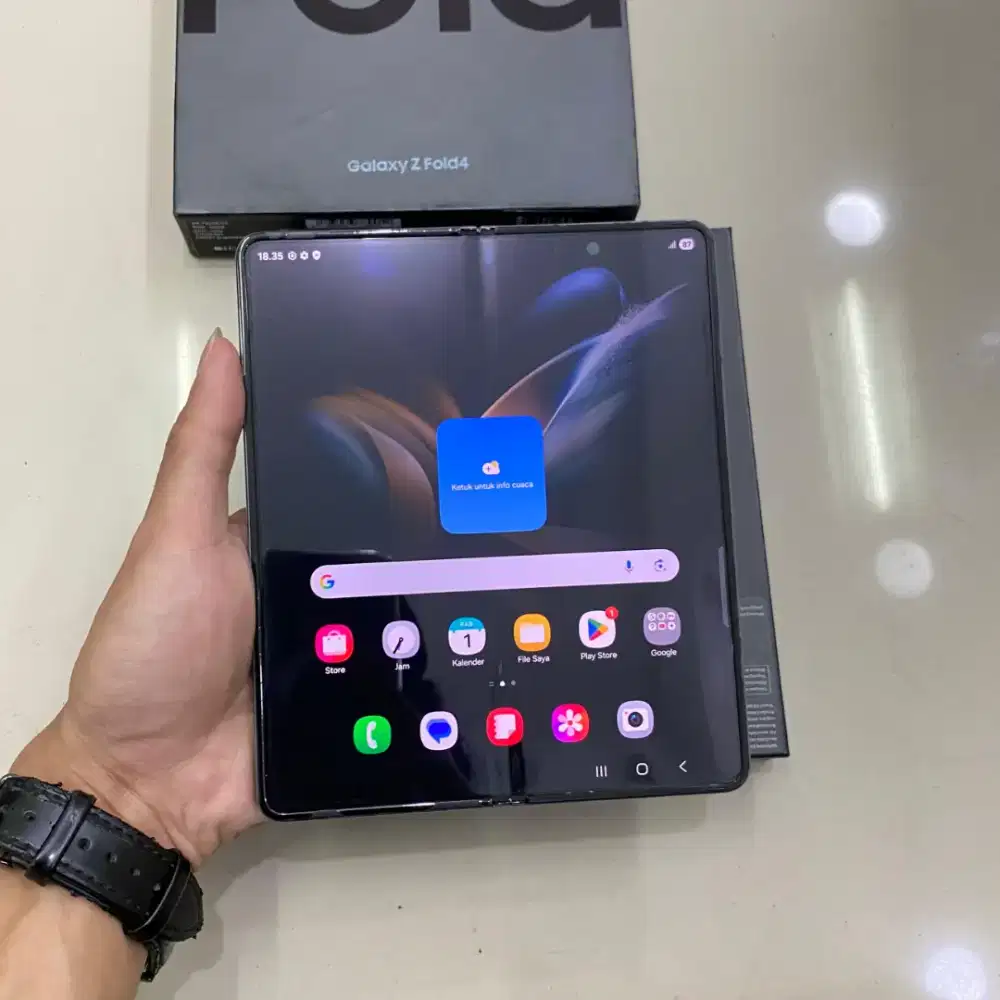 Samsung Galaxy fold 4 12/256gb sein