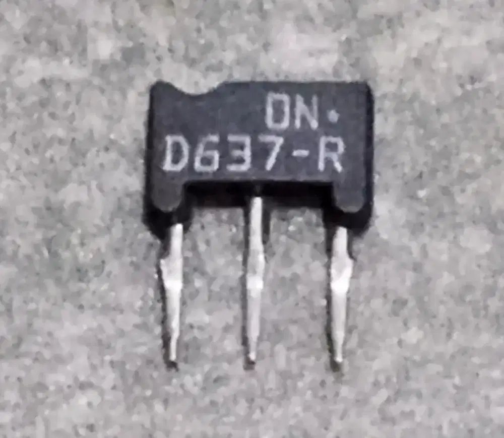 Transistor D637