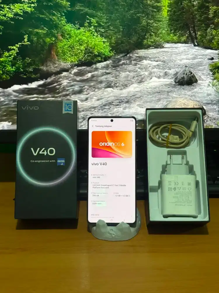 Vivo v40 12/256 fullset minus backdor saja