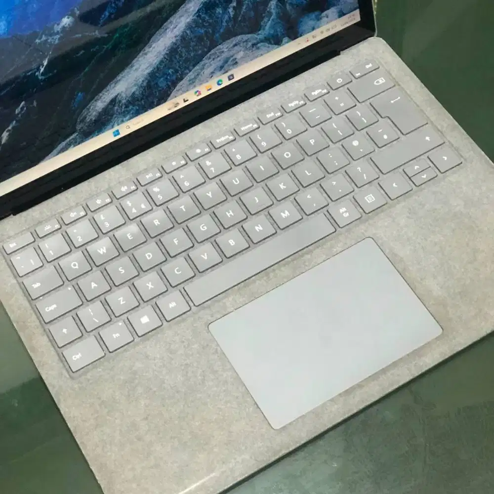 Ready Stok Microsoft Surface Laptop 4 Ryzen 5 RAM 16 Layar 2K
