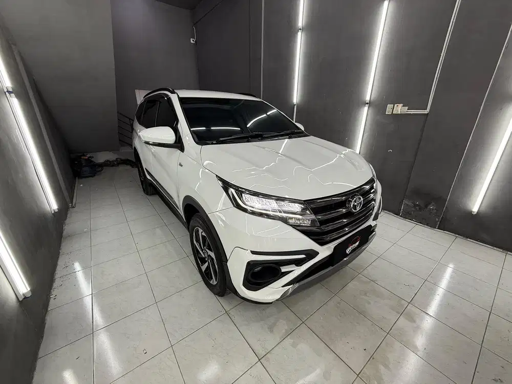 [ODO 1x.xxx] TOYOTA RUSH GR SPORT MATIC 2024 PUTIH