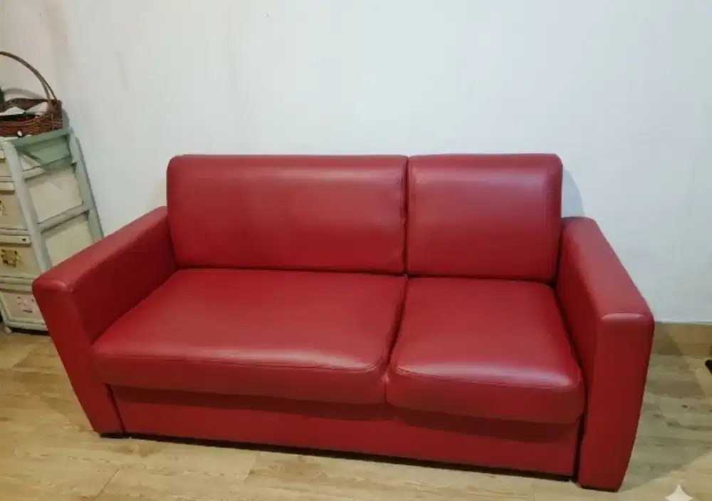 Sofa Minimalis Kulit Oscar Merah - Busa Padat Empuk Tebal