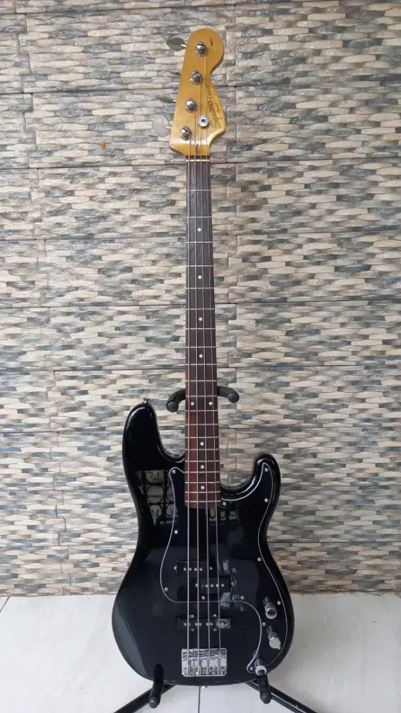Bass Squier Precision PJ Affinity hitam mulus like new