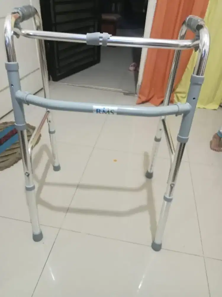 Alat bantu jalan