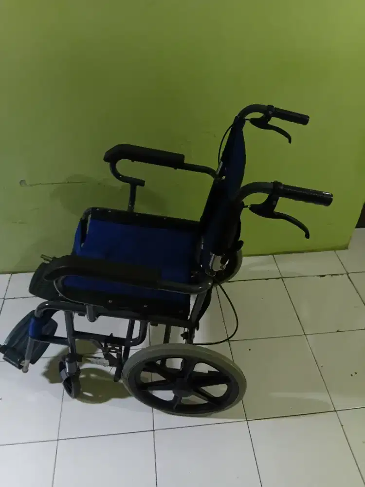 Jual kursi roda merk STELLA