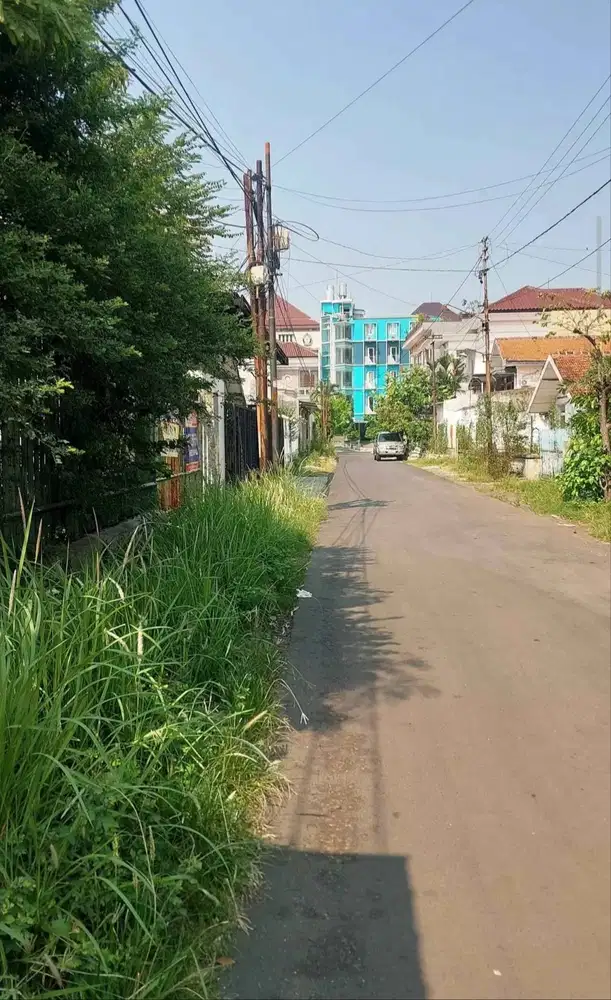 Tanah dekat simpang lima di semarang