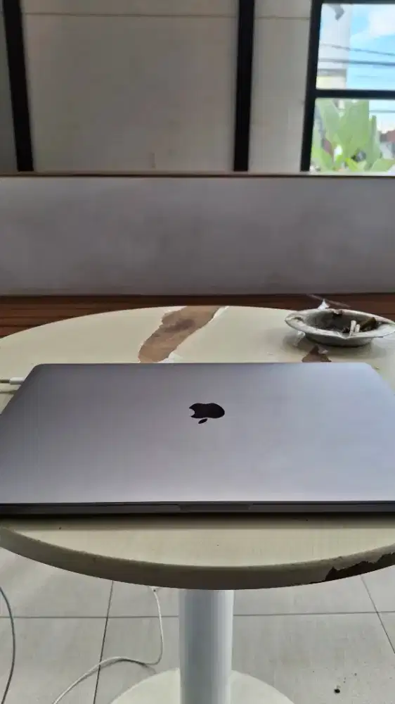Mackbook pro 2019 16 inchi touchbar