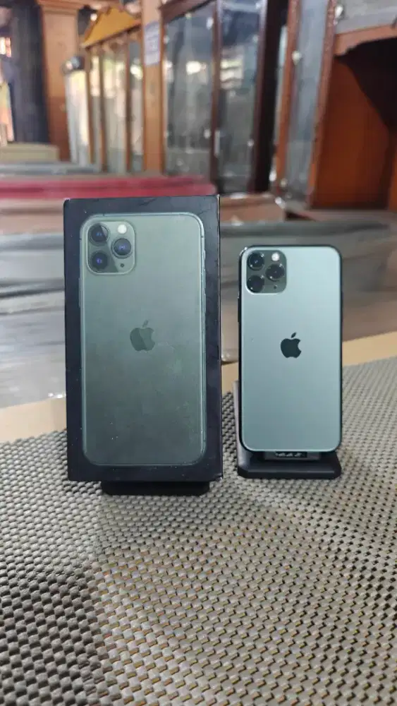 apple iphone 11 pro 64GB, truetone on