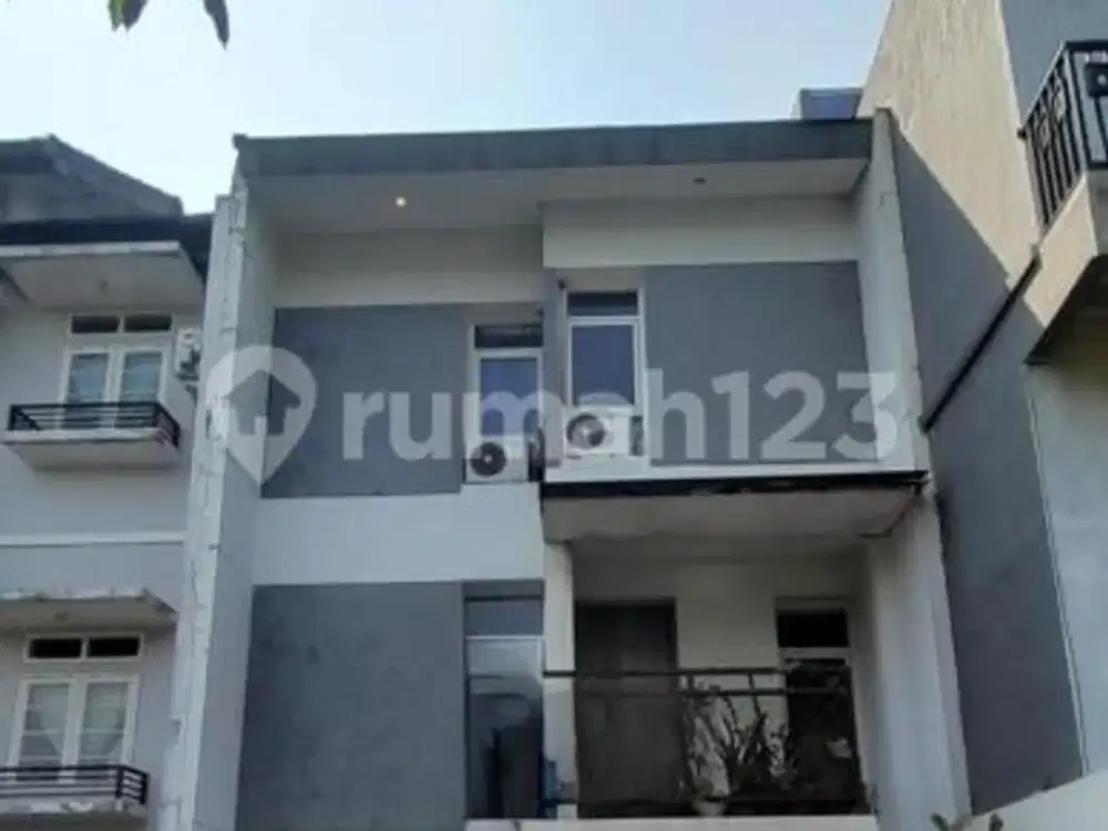 Rumah Minimalis di Cinere One Gate System Siap Huni