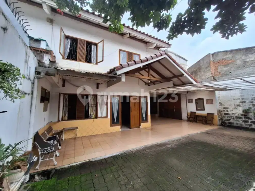 Rumah Siap Huni Pinggir Jalan Raya Cocok untuk Usaha