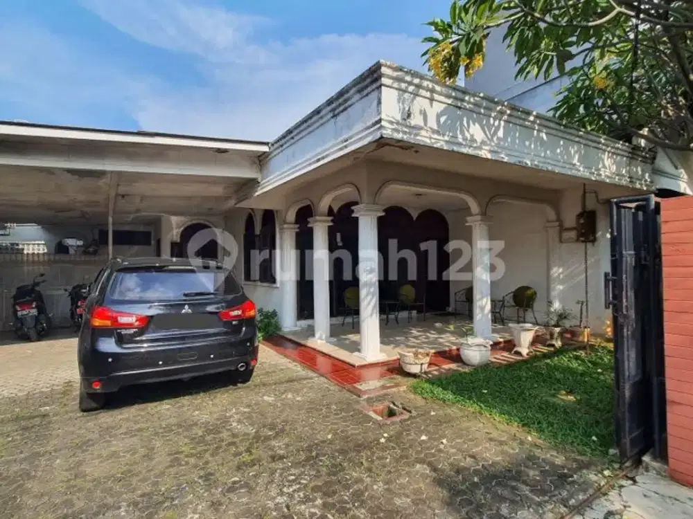 Rumah Minimalis di Pengadengan Jaksel 4 Kamar Tidur Lokasi Strategis