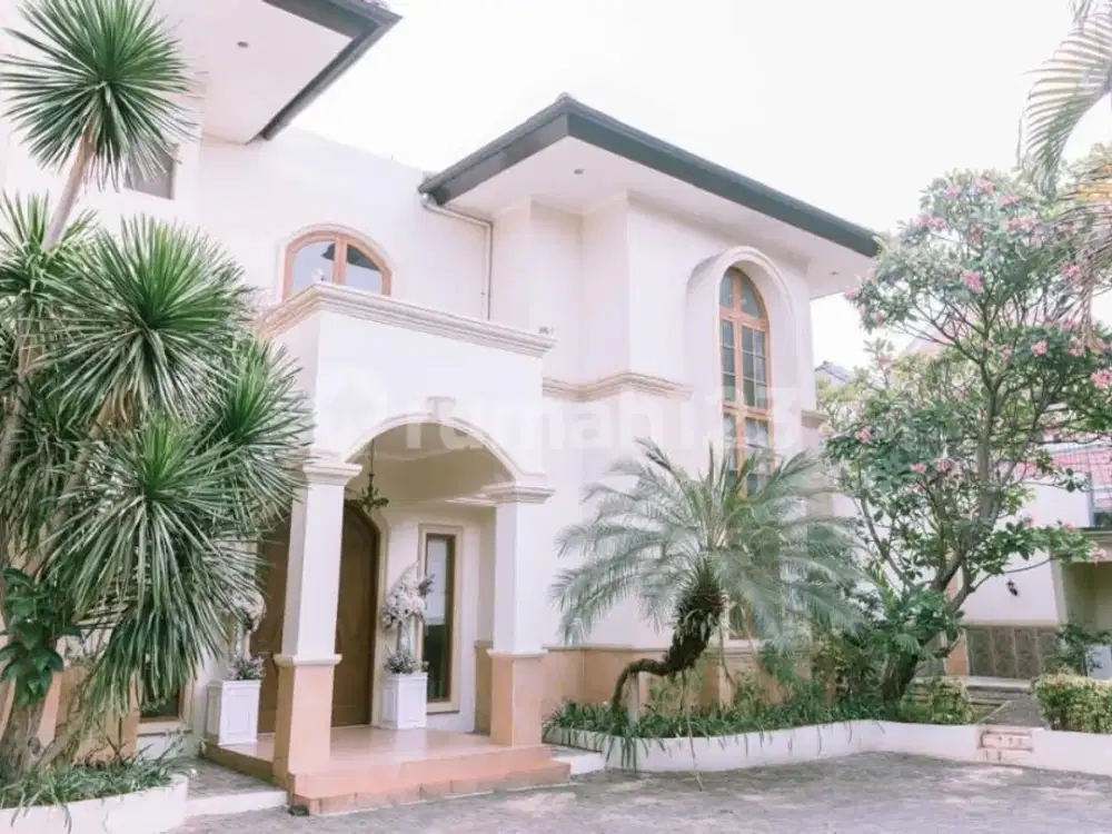 Rumah Mewah di Cipete 2 Lantai Lokasi Strategis Dekat MRT
