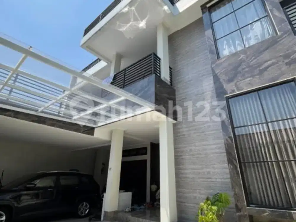 Rumah Modern Luas dan Elegan di Komplek Elit Puri Cinere Full Furnished