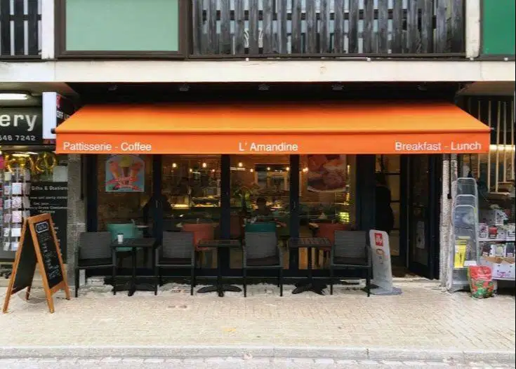 Kanopi Kain Awning Teras Depan Rumah warna orange gratis pasang
